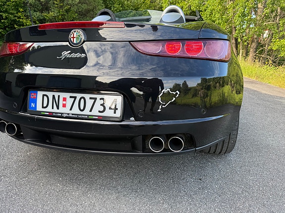 Alfa Romeo Spider 6 of 21