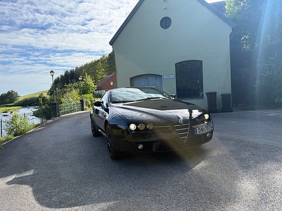 Alfa Romeo Spider 3 of 5