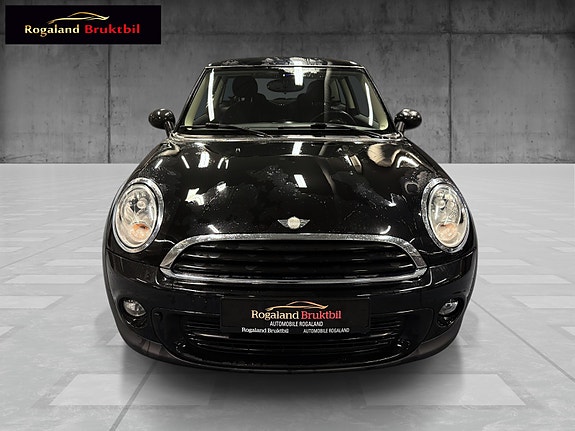 MINI One 3 of 5