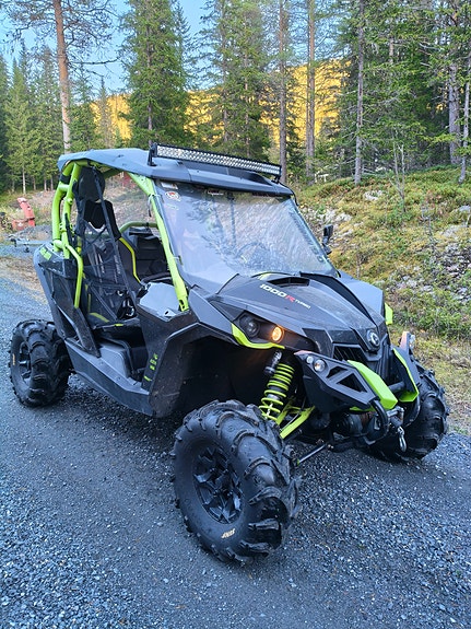 Can-Am maverick 3 of 10