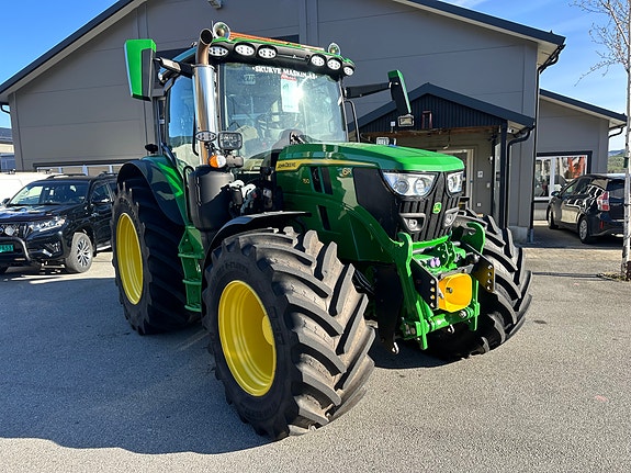 John Deere 6 R 150 2 of 30