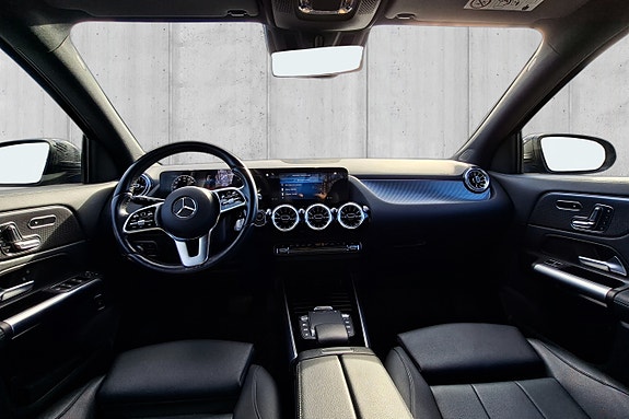 Mercedes-Benz EQA300 13 of 20