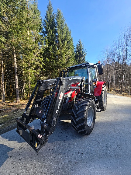 Massey Ferguson 5S. 145 Dyna-4