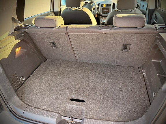 Chevrolet Aveo 15 of 28