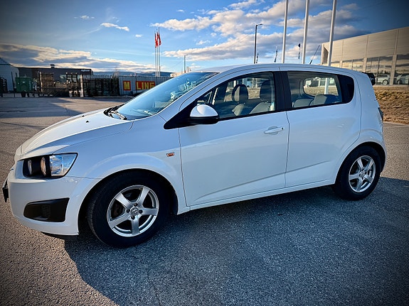 Chevrolet Aveo 8 of 28