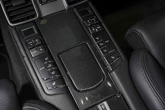 Porsche Panamera 28 of 30