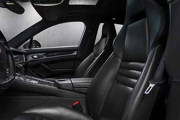 Porsche Panamera 23 of 30