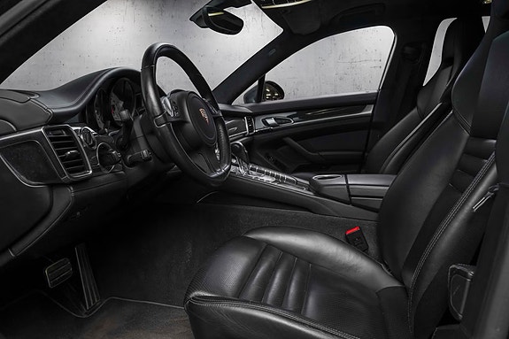 Porsche Panamera 20 of 30