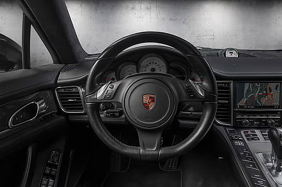 Porsche Panamera 30 of 30