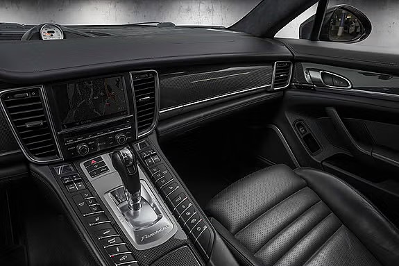 Porsche Panamera 14 of 30