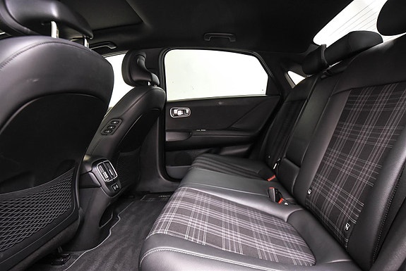 Hyundai Ioniq 6 28 of 30