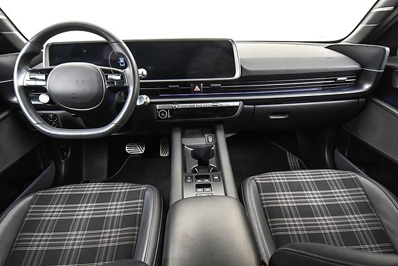 Hyundai Ioniq 6 30 of 30