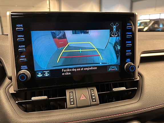 Toyota RAV4 Plug-in Hybrid 25 of 28