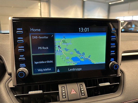 Toyota RAV4 Plug-in Hybrid 27 of 28