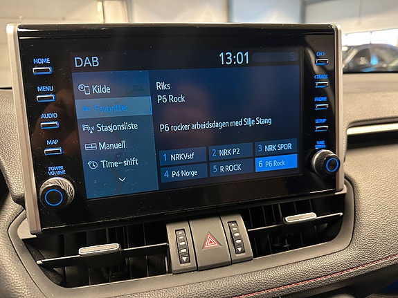 Toyota RAV4 Plug-in Hybrid 28 of 28
