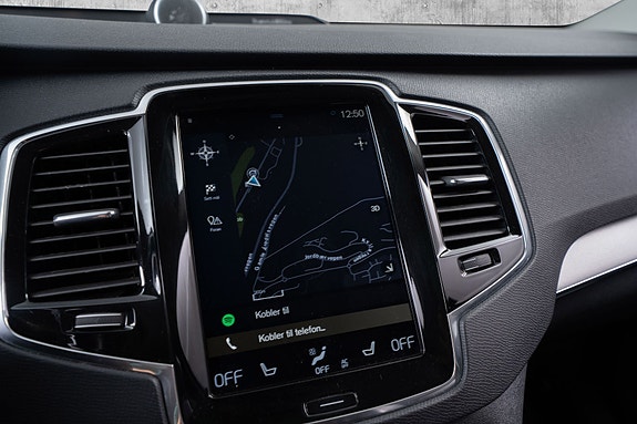 Volvo XC90 20 of 30