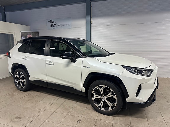 Toyota RAV4 3 of 5