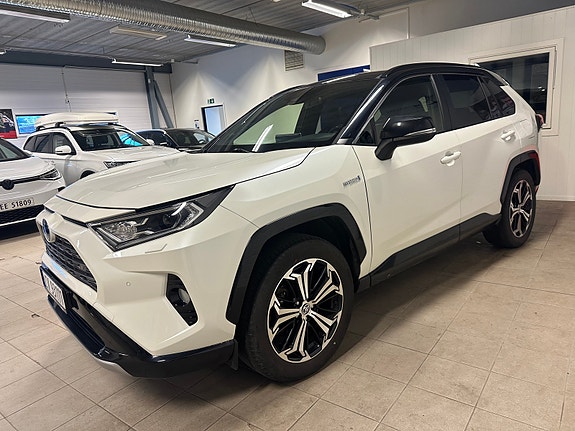 Toyota RAV4 9 of 24