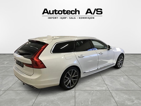 Volvo V90 4 of 17