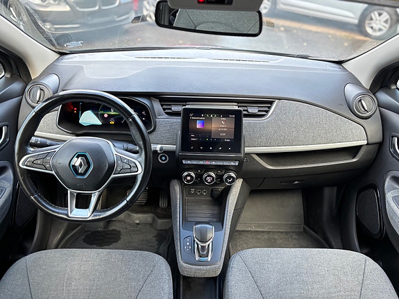 Renault Zoe 12 of 13