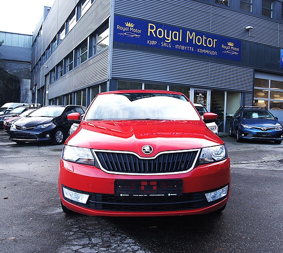 Skoda Rapid 3 of 5