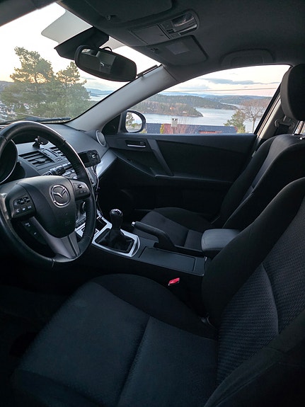 Mazda 3 8 of 17