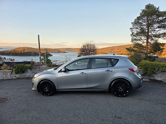 Mazda 3 6 of 17