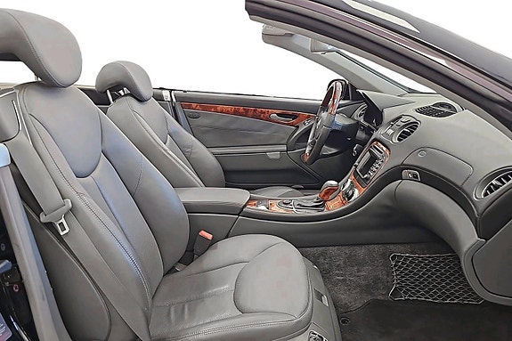 Mercedes-Benz SL500 23 of 24