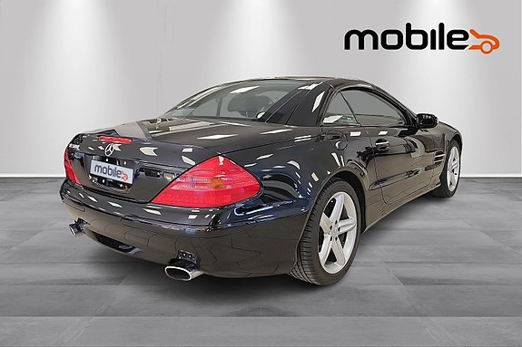 Mercedes-Benz SL500 3 of 24