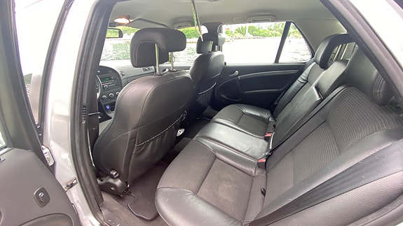 Saab 9-5 5 of 5