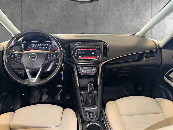 Opel Zafira Tourer 12 of 19
