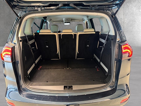 Opel Zafira Tourer 19 of 19