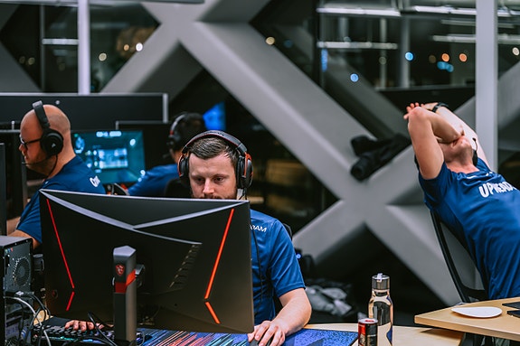 LAN to ganger i året og flere interne Esportlag.