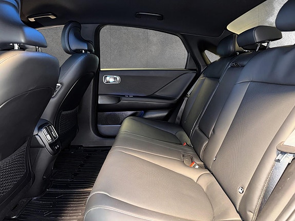 Hyundai Ioniq 6 10 of 19