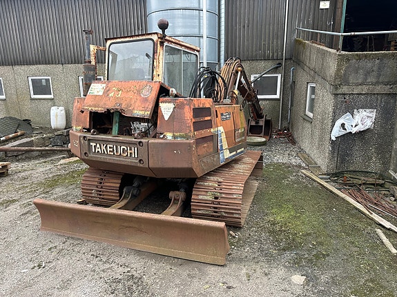 Takeuchi TB 68 S 3 of 5