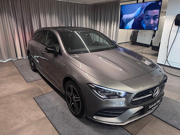 Mercedes-Benz CLA250 e 2 of 5