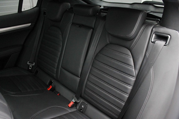 Alfa Romeo Stelvio 20 of 30