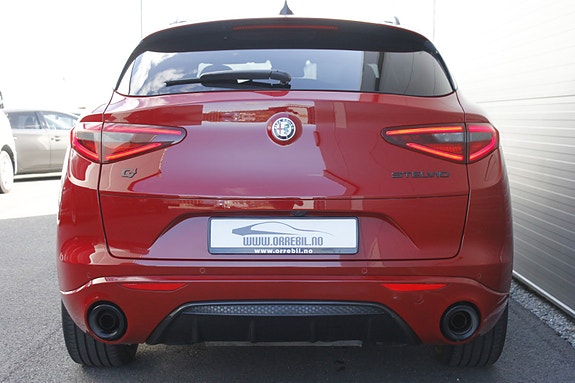 Alfa Romeo Stelvio 12 of 30