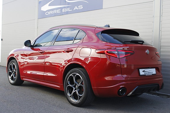 Alfa Romeo Stelvio 9 of 30