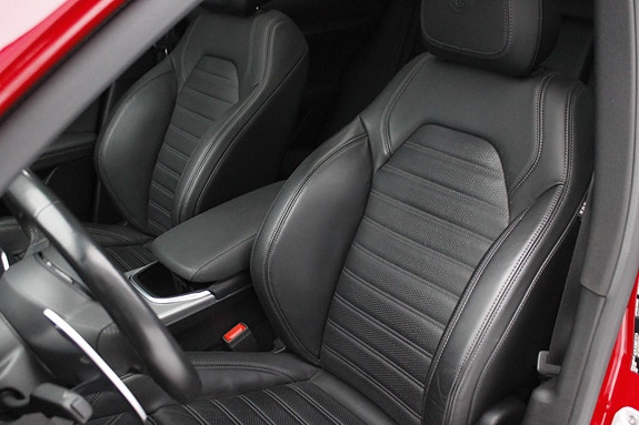 Alfa Romeo Stelvio 26 of 30
