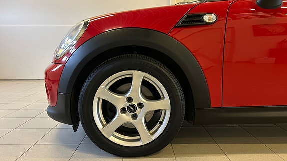 MINI One 6 of 30