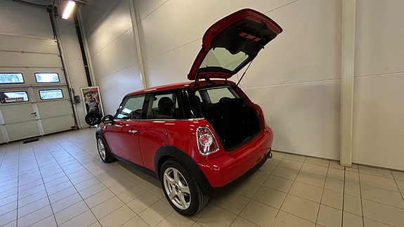 MINI One 23 of 30