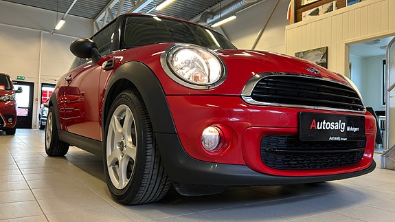 MINI One 11 of 30