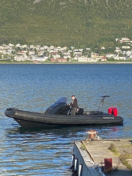 Grand 850 UBE, flott og lettkjørt Rib, 300 hk utenbordsmotor