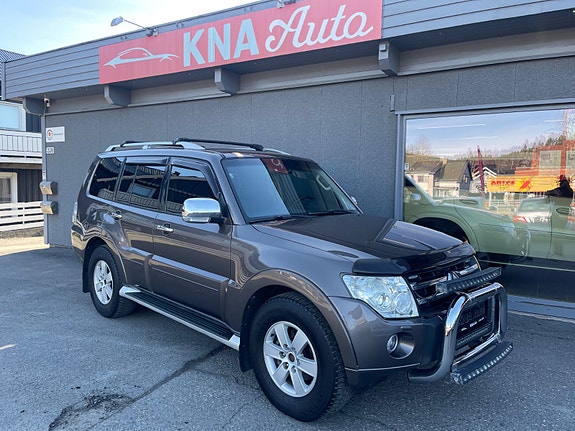 Mitsubishi Pajero 5 of 30