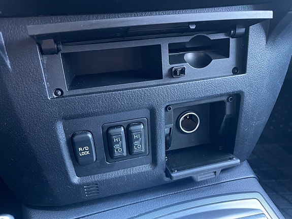 Mitsubishi Pajero 29 of 30