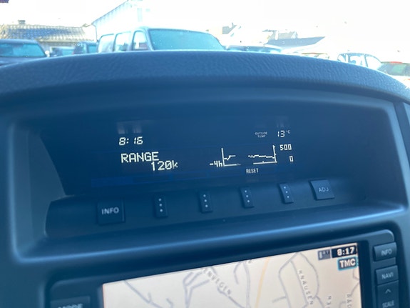 Mitsubishi Pajero 21 of 30