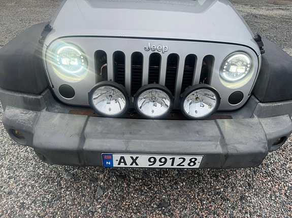 Jeep Wrangler 8 of 23