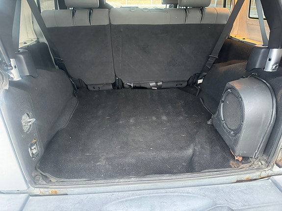 Jeep Wrangler 19 of 23