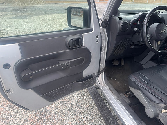 Jeep Wrangler 20 of 23